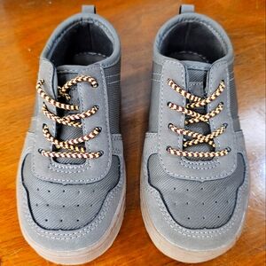 Oshkosh B'Gosh Gray/Brown Putney Slip on Sneakers - Toddler 8